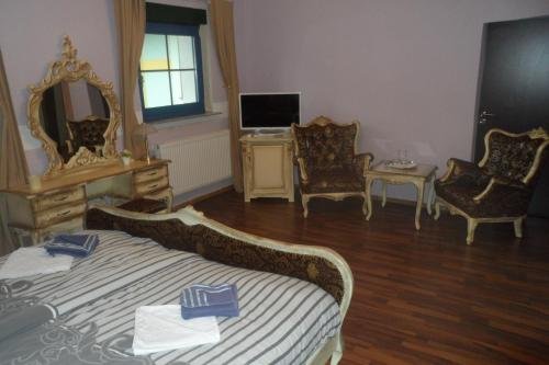 Фото Regenbogen Hotel