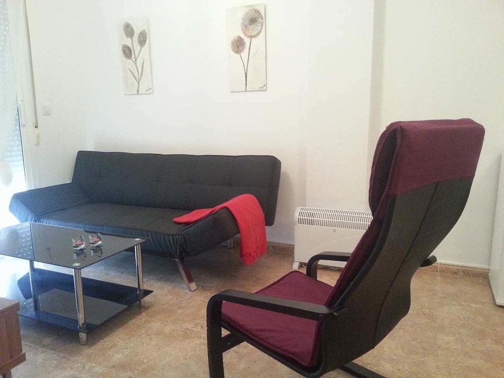 Фото 2 Bedroom Apartment in The Center