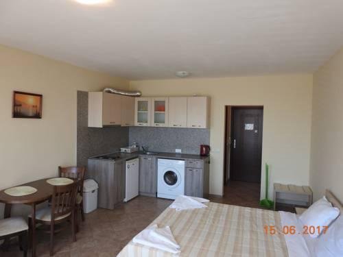 Фото Sunny Sands Studios