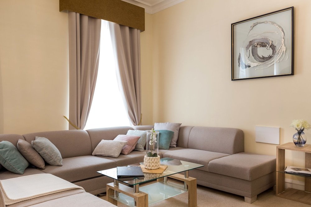 Фото Park Lane Apartments - Clarges St