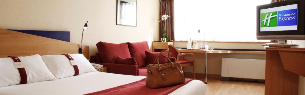 Фото Ramada by Wyndham Madrid Tres Cantos