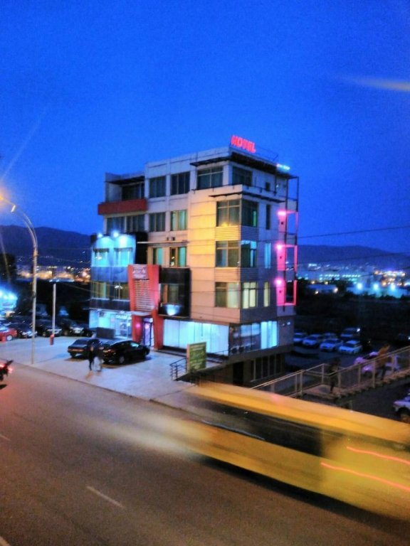 Фото отеля 1