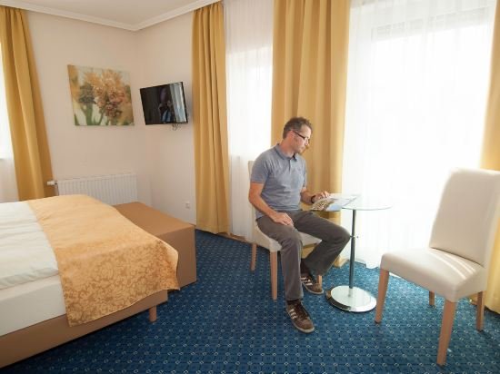 Фото Hotel Biedermeier Hof