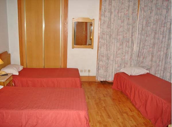 Фото Residencial Roxi