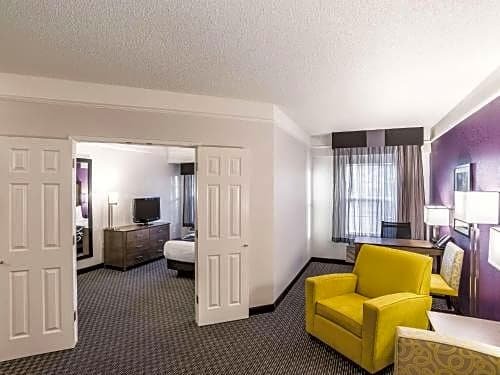 Фото La Quinta Inn & Suites by Wyndham Flagstaff