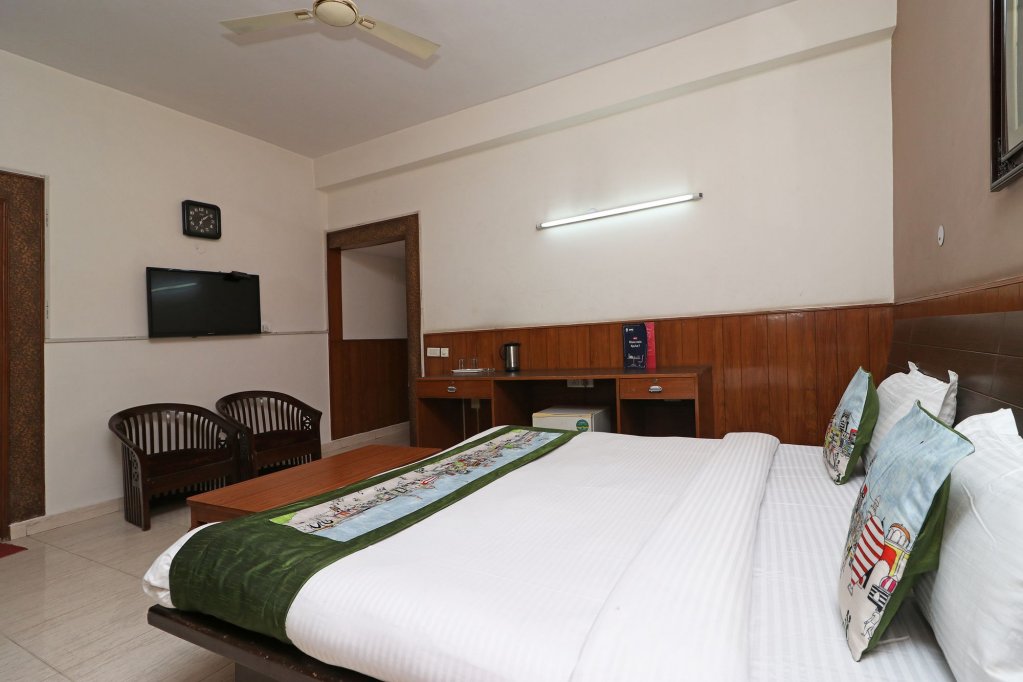 Фото Oyo 10177 A Gulshan Continental