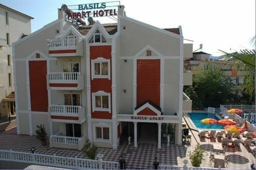 Basil's Apart Hotel