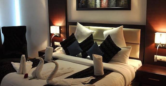 Фото отеля 2