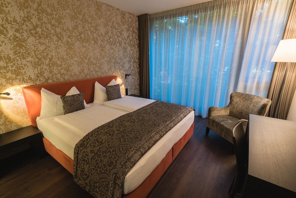 Фото B_smart hotel Widnau