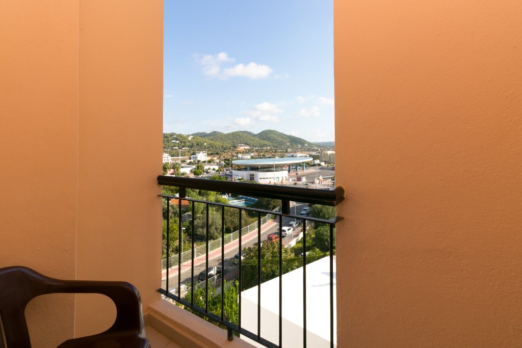 Фото The Red Hotel by Ibiza Feeling 