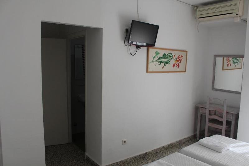 Фото Hostal Paco Marbella