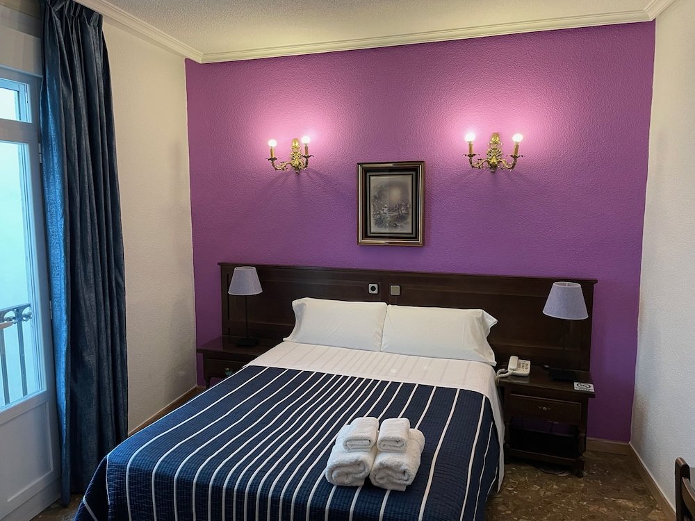 Фото Hostal Sonsoles