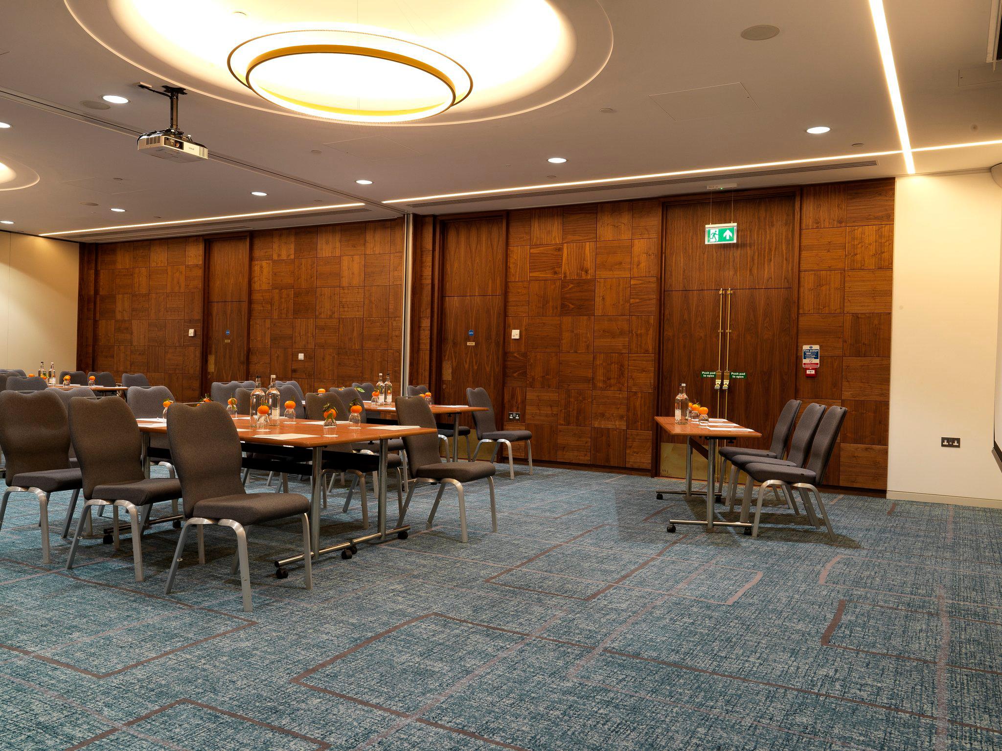 Фото Crowne Plaza London - Kings Cross, an Ihg Hotel