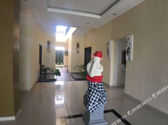 Фото Hotel Mandari