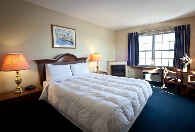 Фото Inn at the Pier