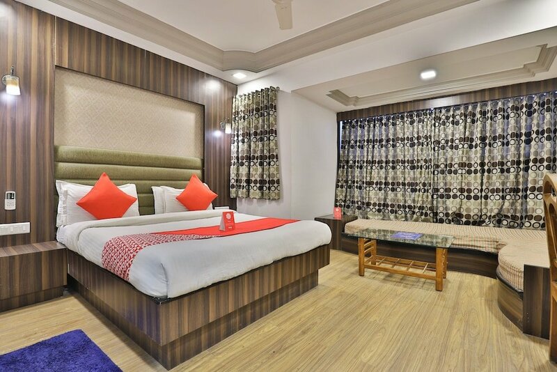 Гостиница Oyo 2336 Hotel Shri Krishna Palace в Ахмадабаде