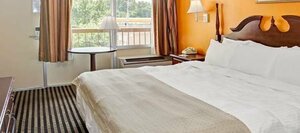 Clarion Pointe University/Expo (Kentucky, Jefferson County), hotel