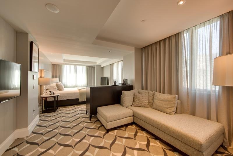 Фото Mayfair Hotel