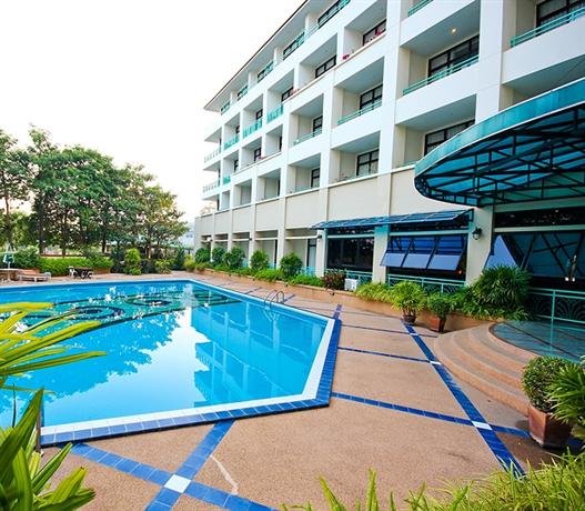 Фото отеля 2