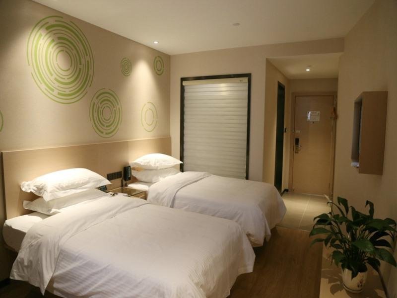 Фото GreenTree Inn Taizhou East Meilan Road University Town Hotel