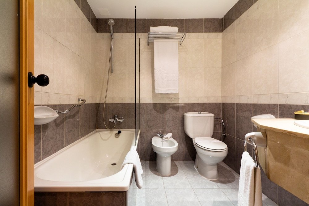 Фото Hotel Silken Rona Dalba