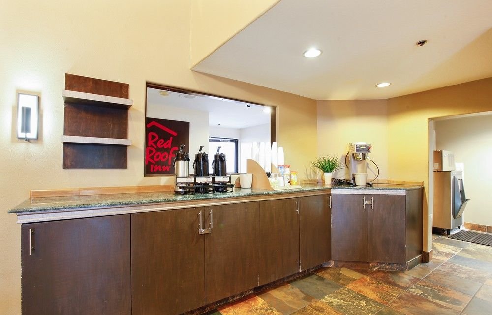 Фото Candlewood Suites Ontario - Convention Center