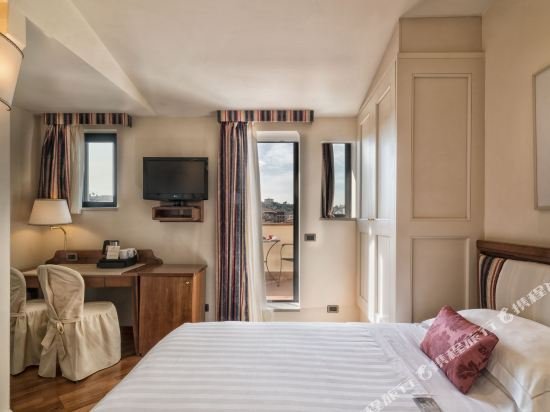 Фото Отель B&b Hotel Firenze Laurus al Duomo