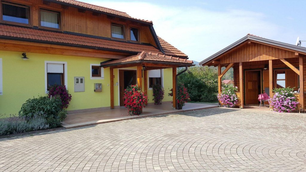 Фото House Tina - Bed and Breakfast