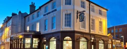 Фото The Queen Hotel Wetherspoon