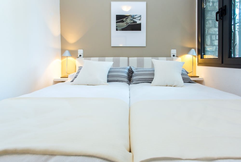 Фото Villa with botanic garden in front of the beach Tvl_06