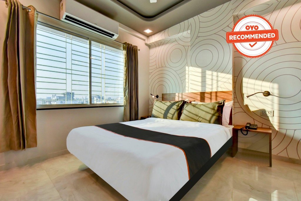 Фото Fabhotel Royal Inn