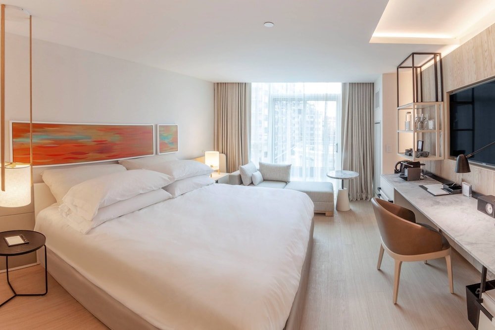 Фото The Pearle Hotel & SPA Autograph Collection