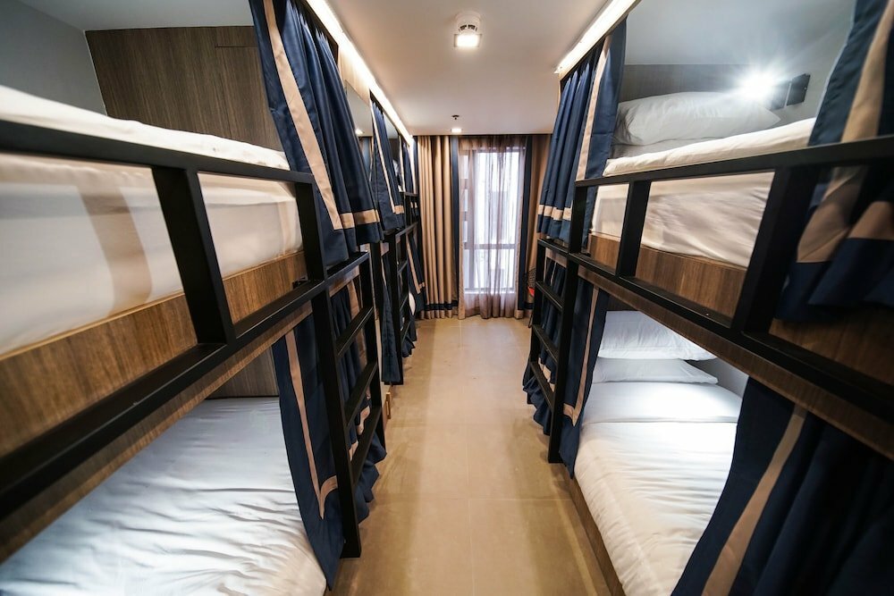 Hotel RedDoorz Plus @ Poblacion Makati, Earth, photo