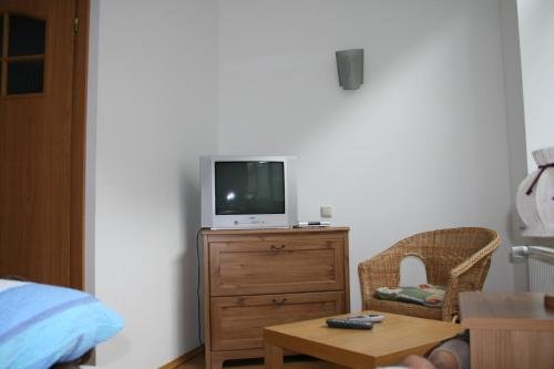 Фото Hotel Am Bahnhof