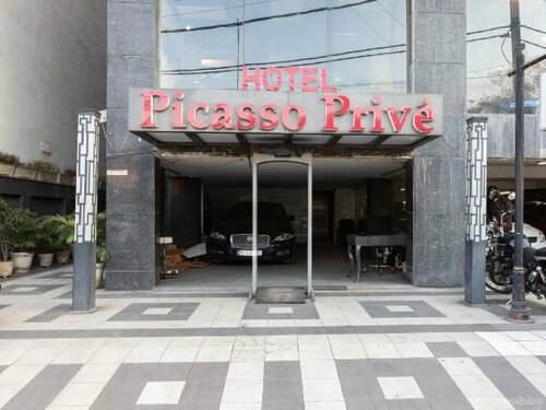 Гостиница Hotel Picasso в Дели