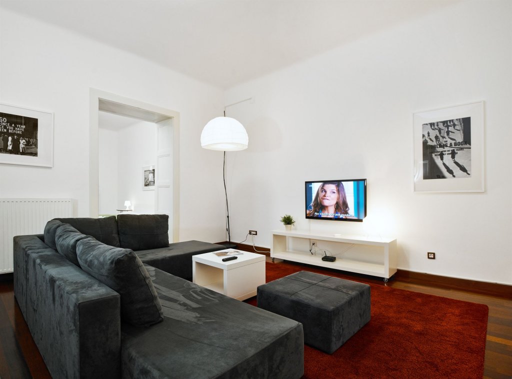 Фото Central Downtown Apartments by Irundo