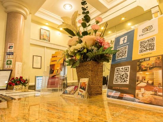 Фото Sam's Lodge