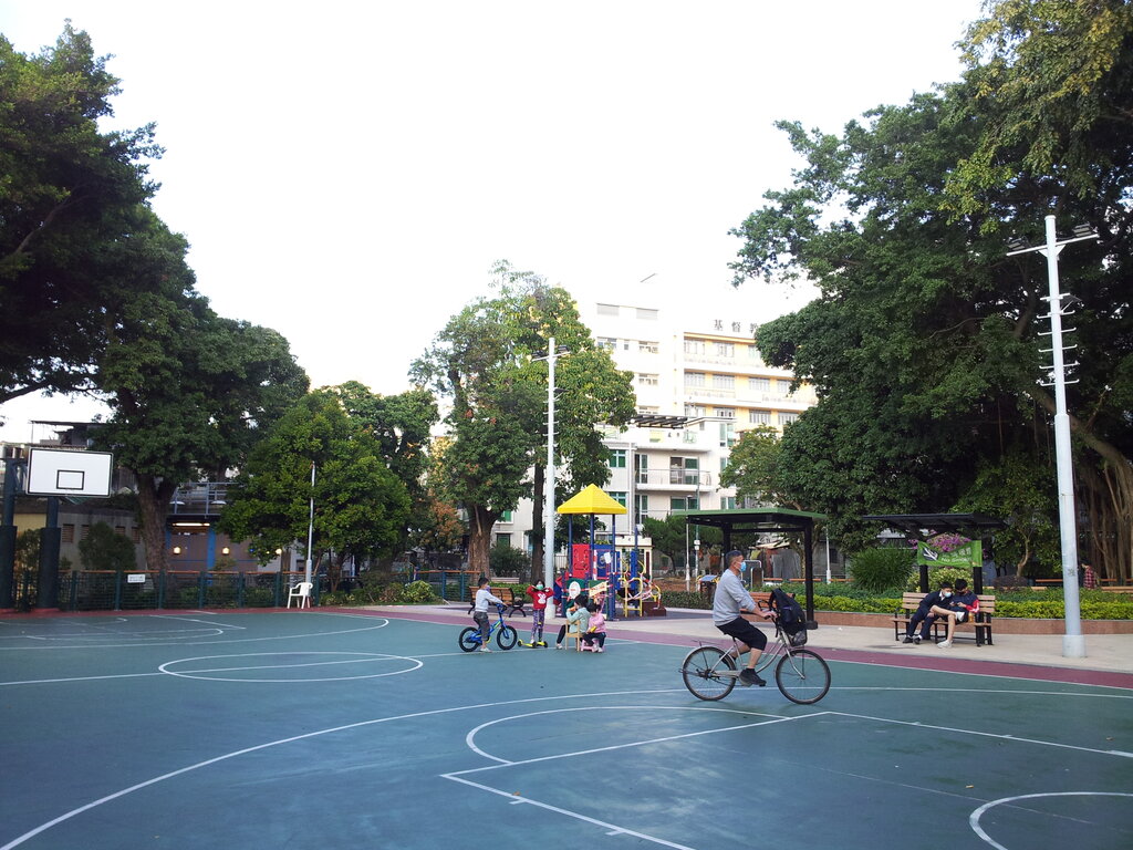 Sports ground Fan Ling Wai Playground, Hong Kong, photo