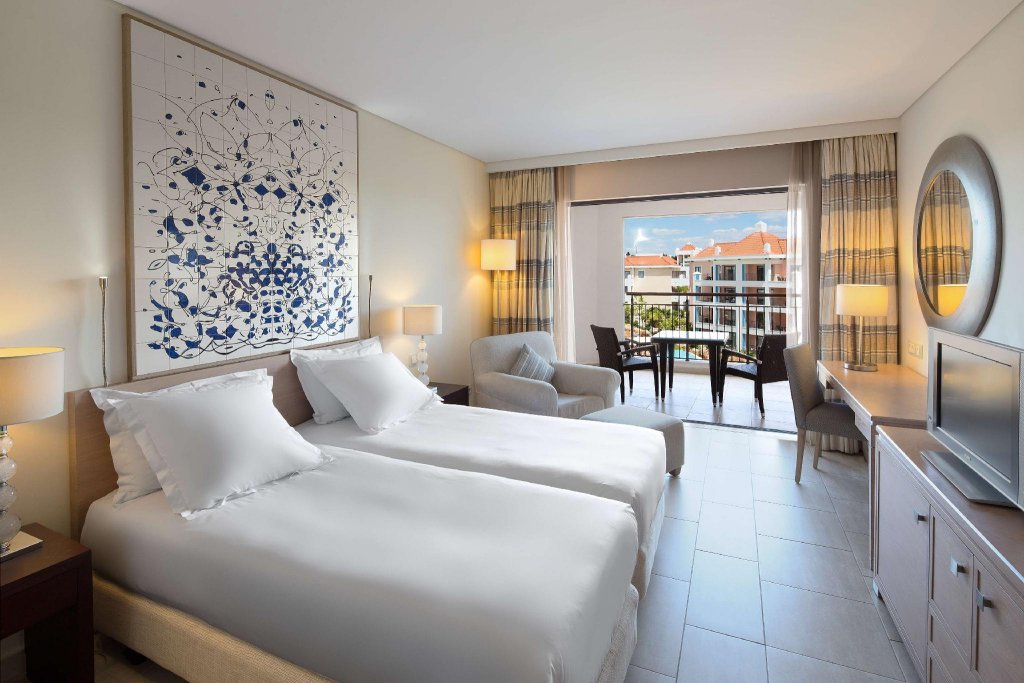 Фото Hilton Vilamoura AS Cascatas Golf Resort & SPA