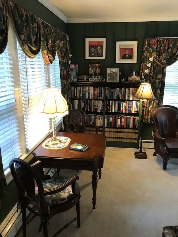 Фото A Williamsburg White House