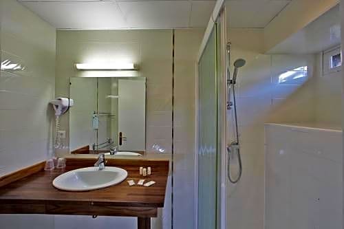 Фото Hôtel Le Madrigal