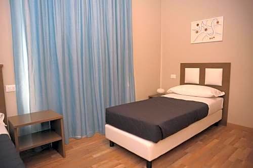 Фото Gg8 Restaurant & Hotel