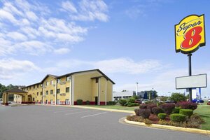 Гостиница Super 8 by Wyndham Huntsville Alabama