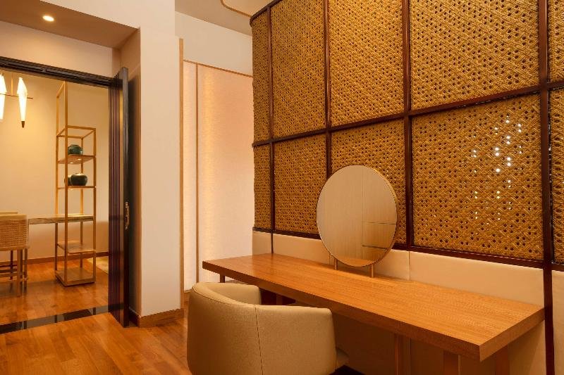 Фото DoubleTree by Hilton Weerawila Rajawarna Resort