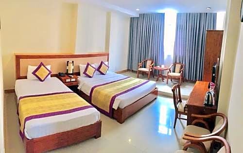 Фото Nhat Thanh Hotel