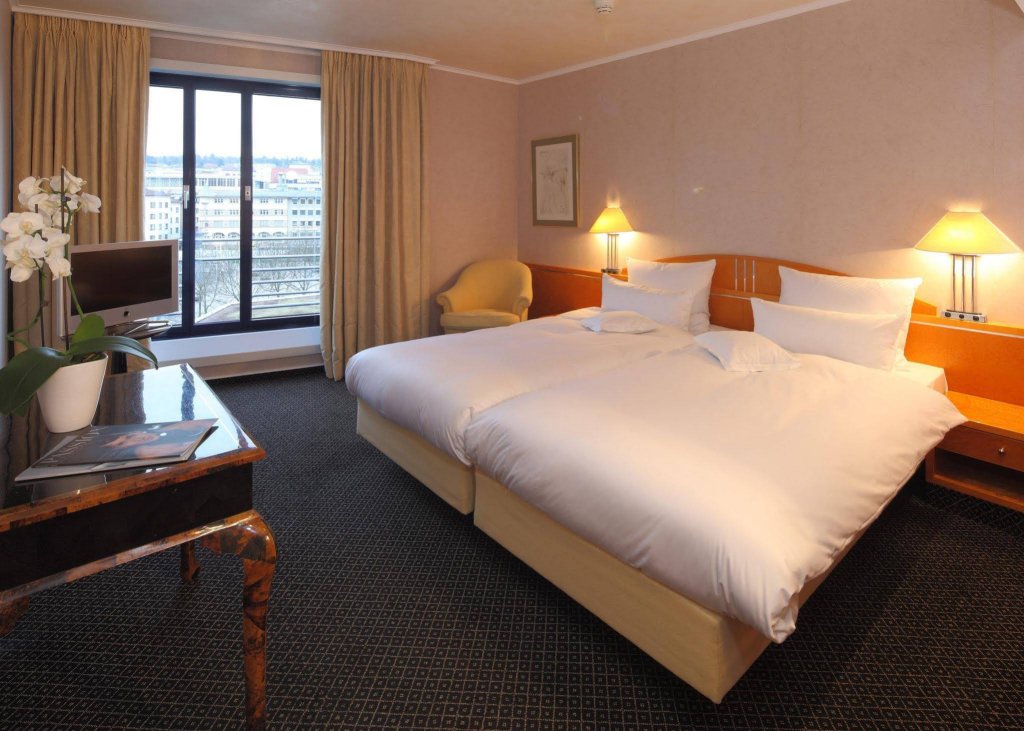 Фото Parkhotel Pforzheim