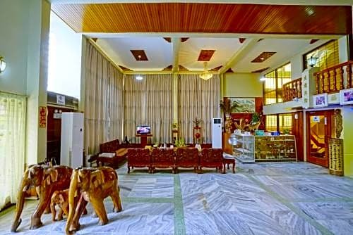 Фото Taim Phyu Hotel