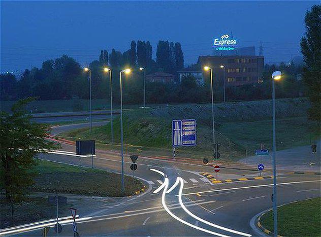 Фото Holiday Inn Express Parma