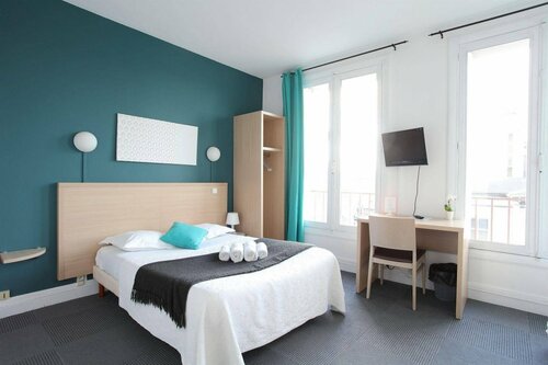 Внешний вид отеля Saint-Louis в Бресте, фото 2