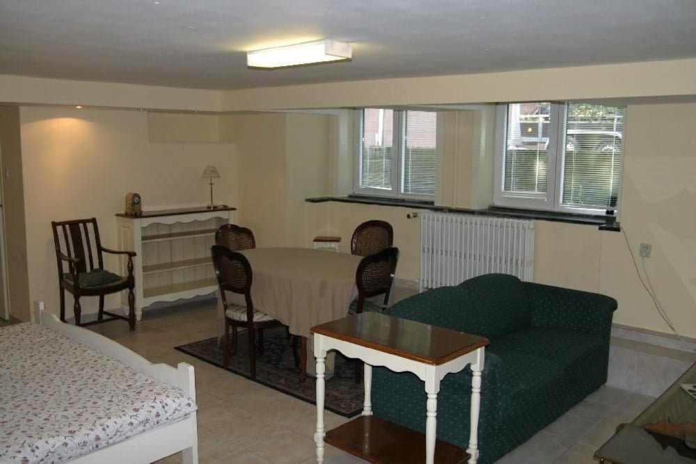 Фото Bed & Breakfast Studio's The Hague